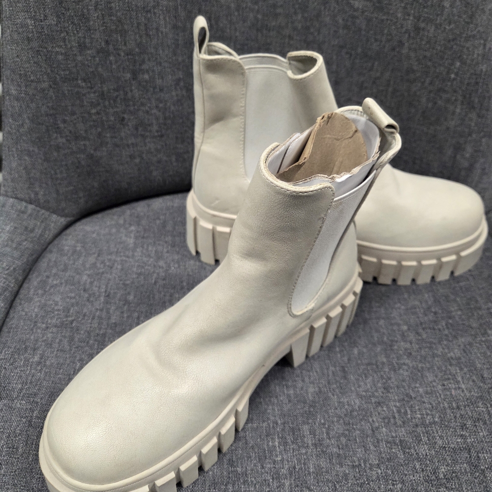 MIA Reeve Boots - Picture 5 of 5